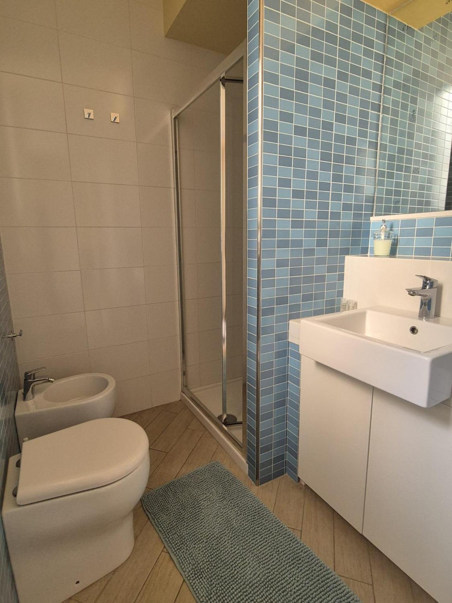 ホテル Kosie - Il Comfort Di Stile Con 2 Bagni パレルモ エクステリア 写真
